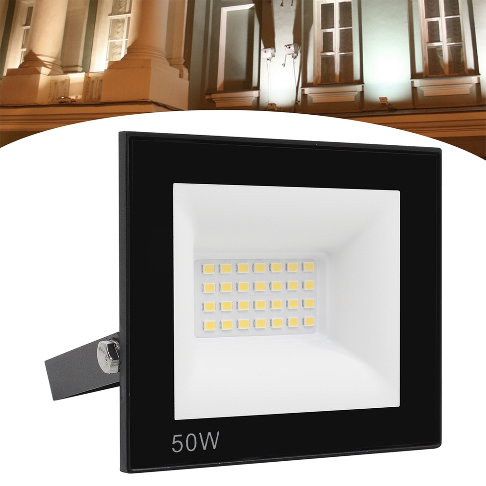 Refletor Led 50w Holofote Bivolt Prova Dágua Frio Ip66 em Promoção