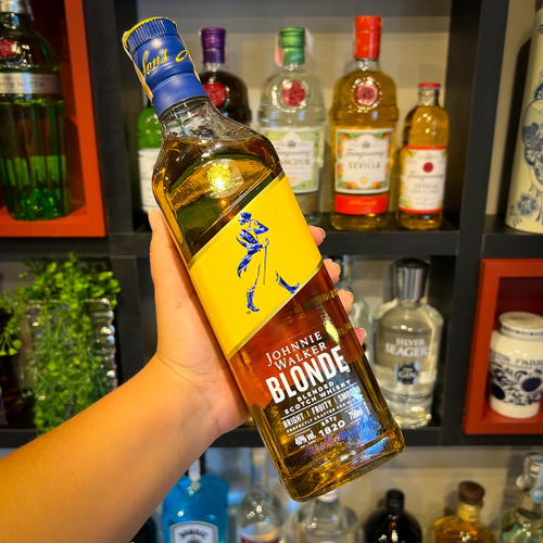 Whisky Johnnie Walker Blonde Ml Em Promo O Na Americanas