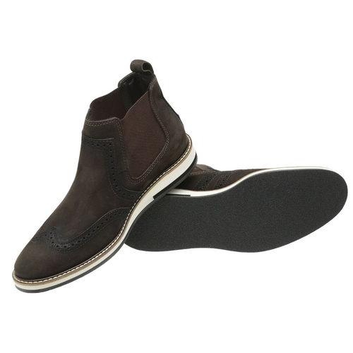 bota chelsea malbork