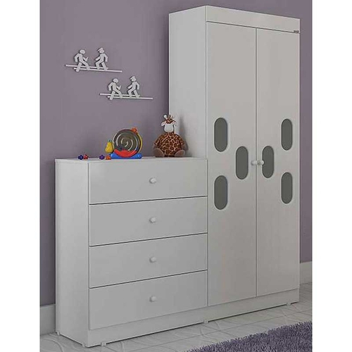 Roupeiro e cômoda bebê Clearance