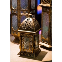 Conjunto 2 Lanterna Marroquina Metal Vidro Cobre + Velas Led Menor preço em Conjunto 2 Lanterna Marroquina Metal Vidro Cobre + Velas Led