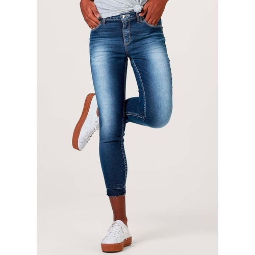 calça jeans feminina detonada