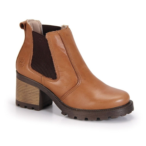 bota chelsea pegada