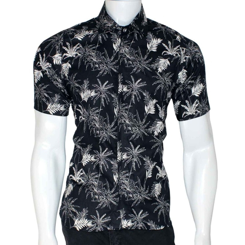 camisa social branca e preta