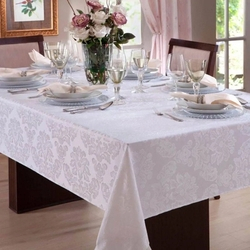 Kit 02 Toalhas de Mesa Jacquard Glamour 6 Cadeiras - Branca e Marfim é boa?