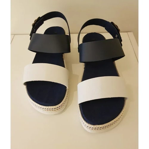 sandalia flatform salto baixo