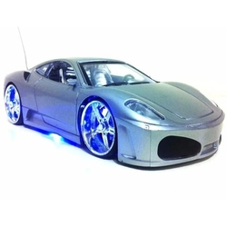 Carrinho Controle Remoto Ferrari Com Led - Cor: Prata é boa?