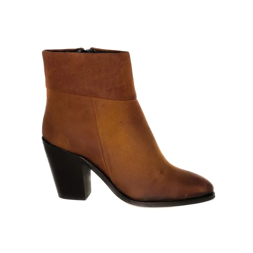 promoção botas femininas arezzo