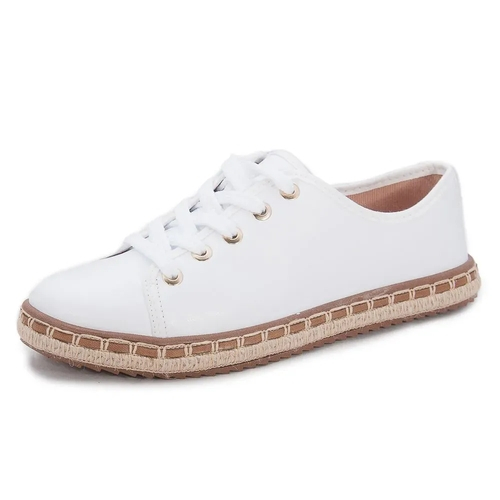 novos sapatos da moleca