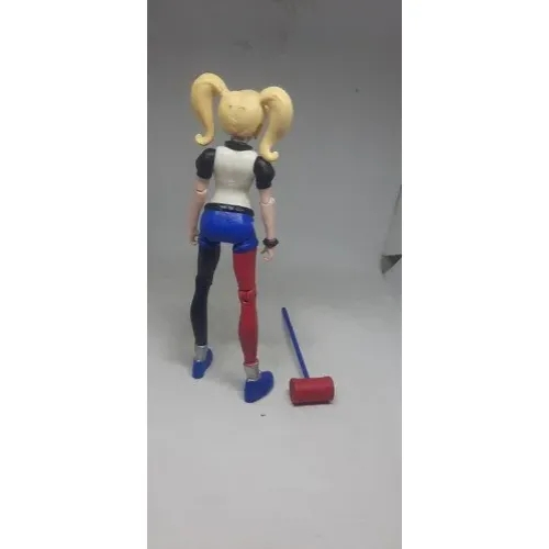 Boneca Action Figure Arlequina Harley Quinn Dc Multiverse B em Promoção na  Americanas