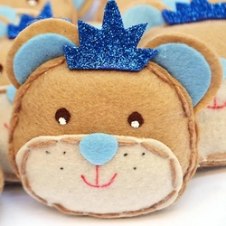 Lembranças Chaveiro 30 Unidades Feltro Azul Príncipe Urso Coroa Menor preço em Lembranças Chaveiro 30 Unidades Feltro Azul Príncipe Urso Coroa
