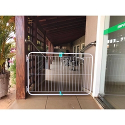Grade Portão Proteção Segurança Cão 73 Á 115cm Escada Pet Menor preço em Grade Portão Proteção Segurança Cão 73 Á 115cm Escada Pet