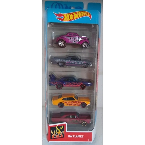 Carrinhos Hot Wheels Cartela Com 5 Hw Flames - Mattel em Promoção na  Americanas