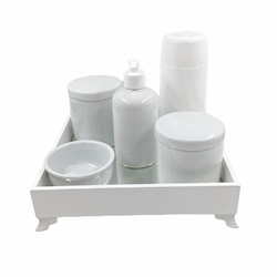 Kit Higiene Bebê Porcelana Garrafa Bandeja Mdf 6pçs é boa?