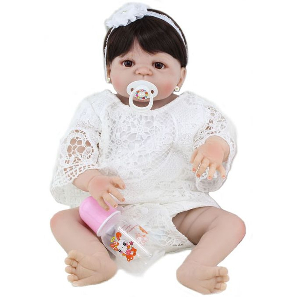 Bebê Reborn Silicone roupinha renda branca e touquinha