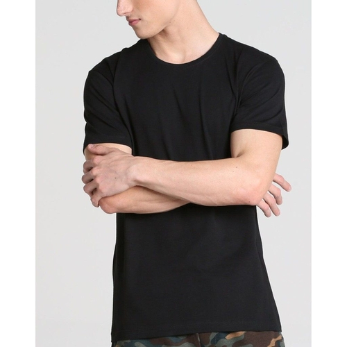camiseta preta lisa slim