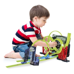Pista de Carrinhos Brinquedo Hot 5 Loopings Velocidade 2 Carrinhos Com Luz 18087 Menor preço em Pista de Carrinhos Brinquedo Hot 5 Loopings Velocidade 2 Carrinhos Com Luz 18087
