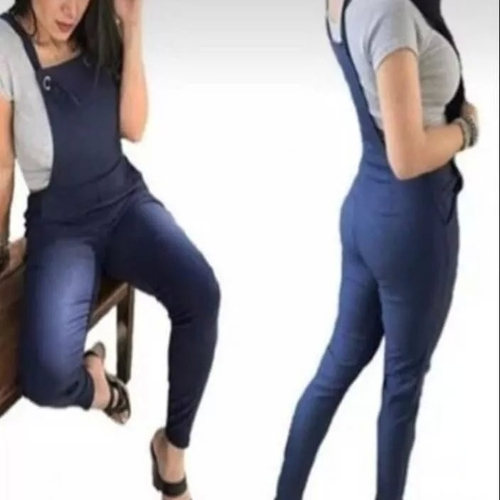 macacão jardineiro feminino