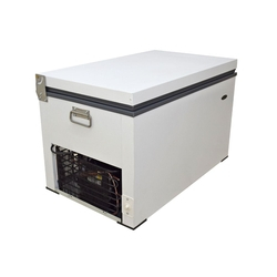 Freezer Horizontal para Camping, 70 litros. PEQUENO. Marca JUNGES. Mini Freezer para carro. Elétrico 110 ou 220 volts Menor preço em Freezer Horizontal para Camping, 70 litros. PEQUENO. Marca JUNGES. Mini Freezer para carro. Elétrico 110 ou 220 volts