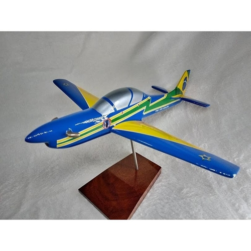 Aviao Embraer Super Tucano - ALX 15 - MAQUETE no Shoptime