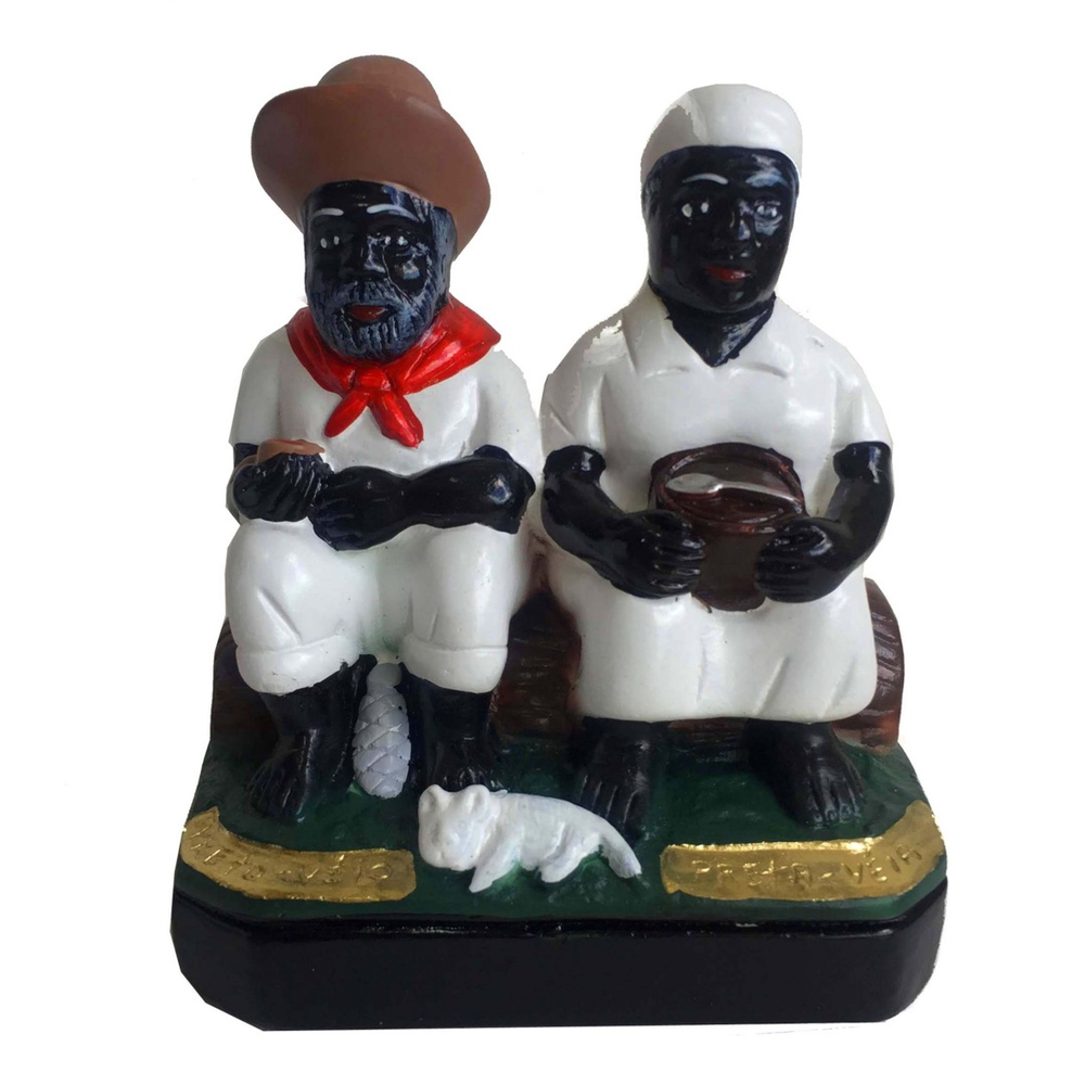 Estátua de Casal Preto Velho e Preta Velha Gesso 14cm - Últimas unidades em  Promoção na Americanas