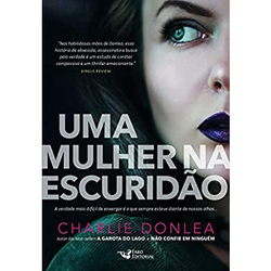 Uma mulher na escuridão Menor preço em Uma mulher na escuridão
