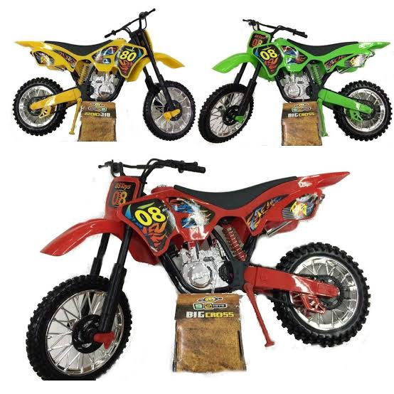 Vendo Moto de Trilha de Brinquedo Big Cross Bs Toys Usado, Brinquedo  Bs-Toys Usado 32793799