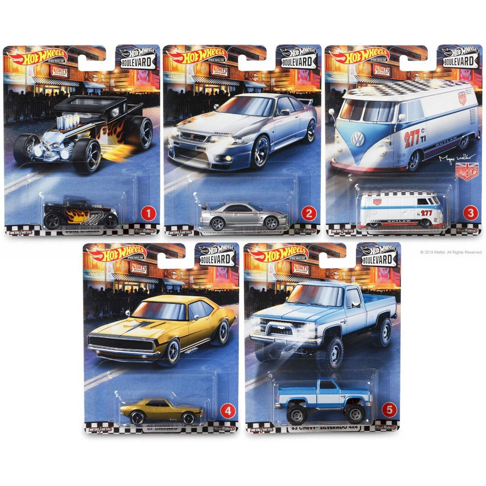 Carrinho Hot Wheels Velozes E Furiosos Premium Nissan em Promoção na  Americanas