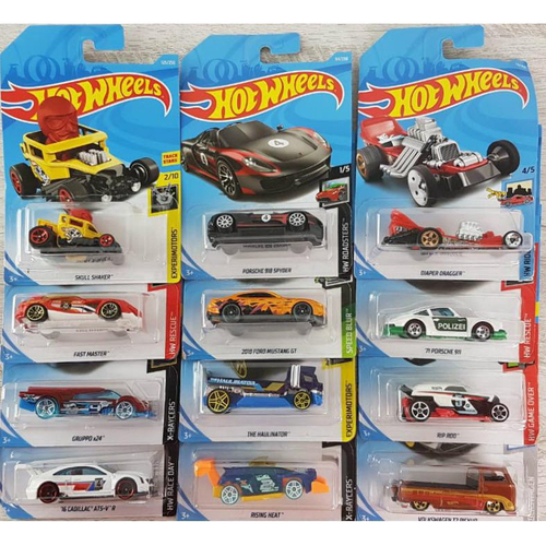 Carrinho Hot Wheels 12 Peças - Diversos Modelos - C4982 em Promoção na  Americanas