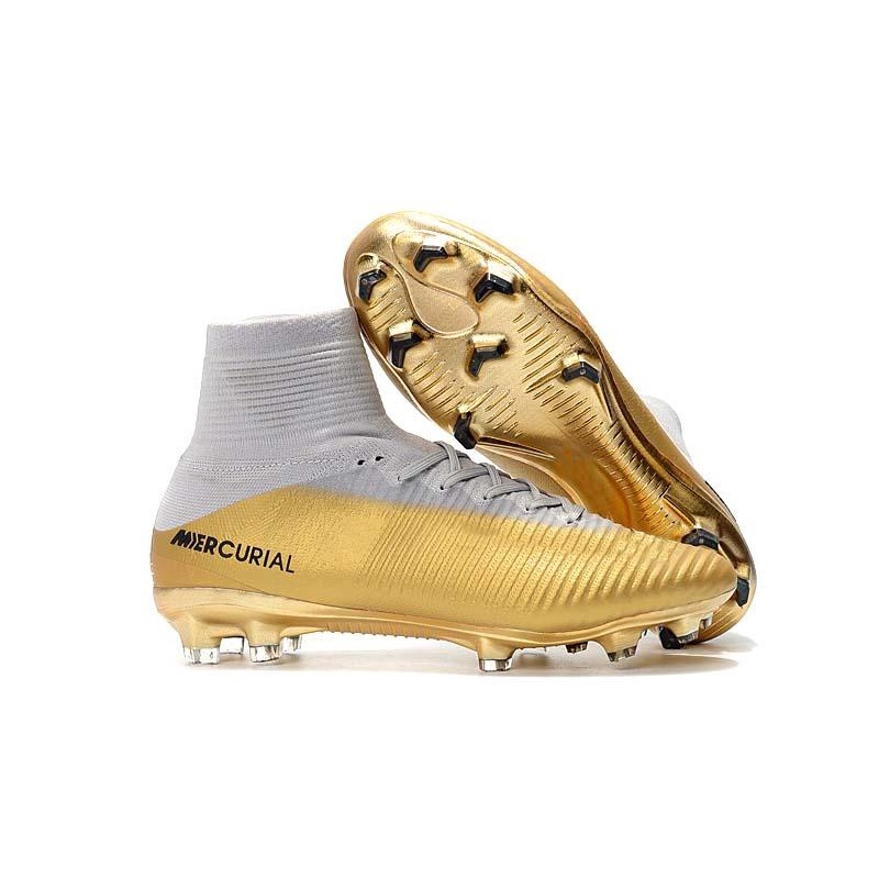 best outdoor football shoes