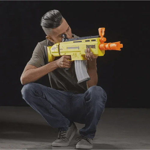 Lança Dardos Nerf Fortnite Rusty Rocket Verde/Laranja Hasbro em Promoção na  Americanas