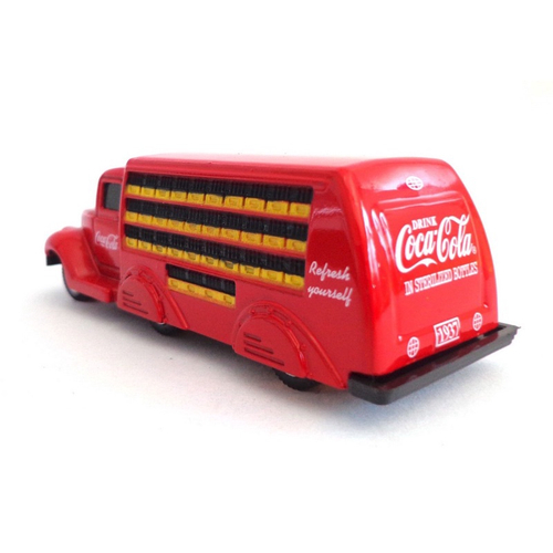 Caminhão Coca Cola Beverage Truck Escala 1/87