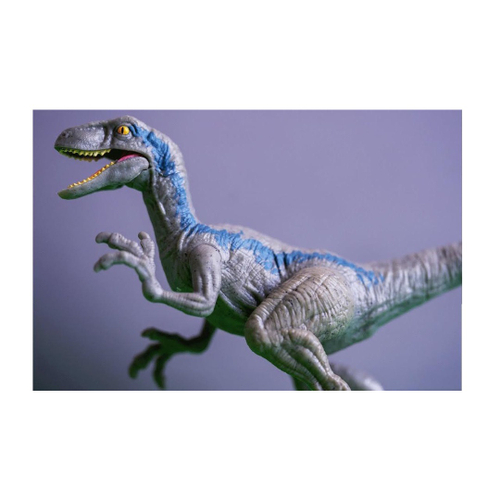 Dinossauro Gigante Indoraptor Jurassic World - Mimo em Promoção na  Americanas