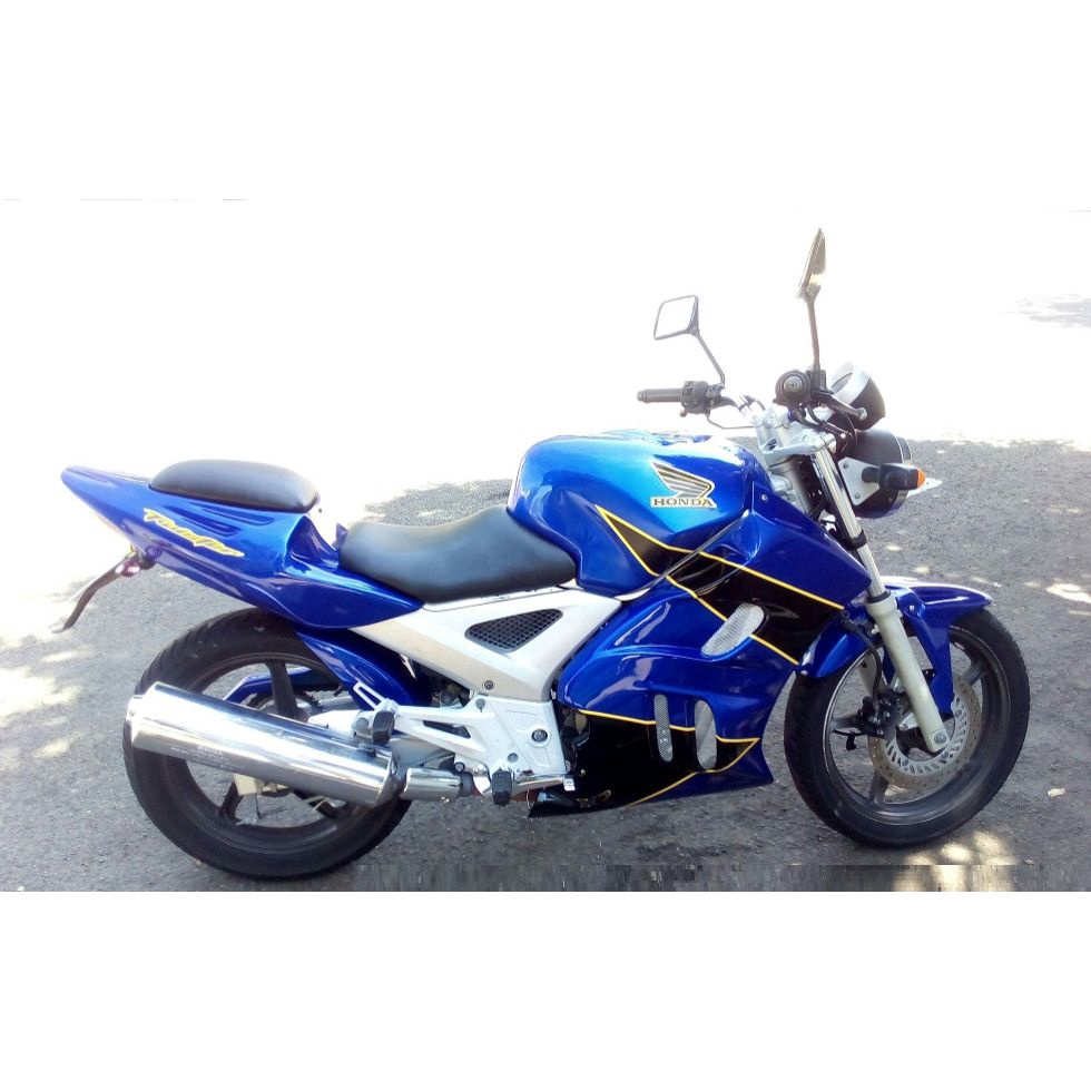 Banco Rabeta Bipartida para Twister CBX250 – J.E FIBRAS