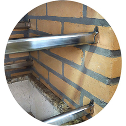 Suporte Churrasqueira Em Alumínio Com 02 Barras de 50cm Parafusos E Buchas Menor preço em Suporte Churrasqueira Em Alumínio Com 02 Barras de 50cm Parafusos E Buchas