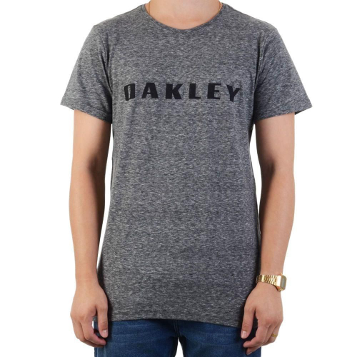 Camiseta Oakley Manifesto Masculina - Vermelho em Promoção na Americanas