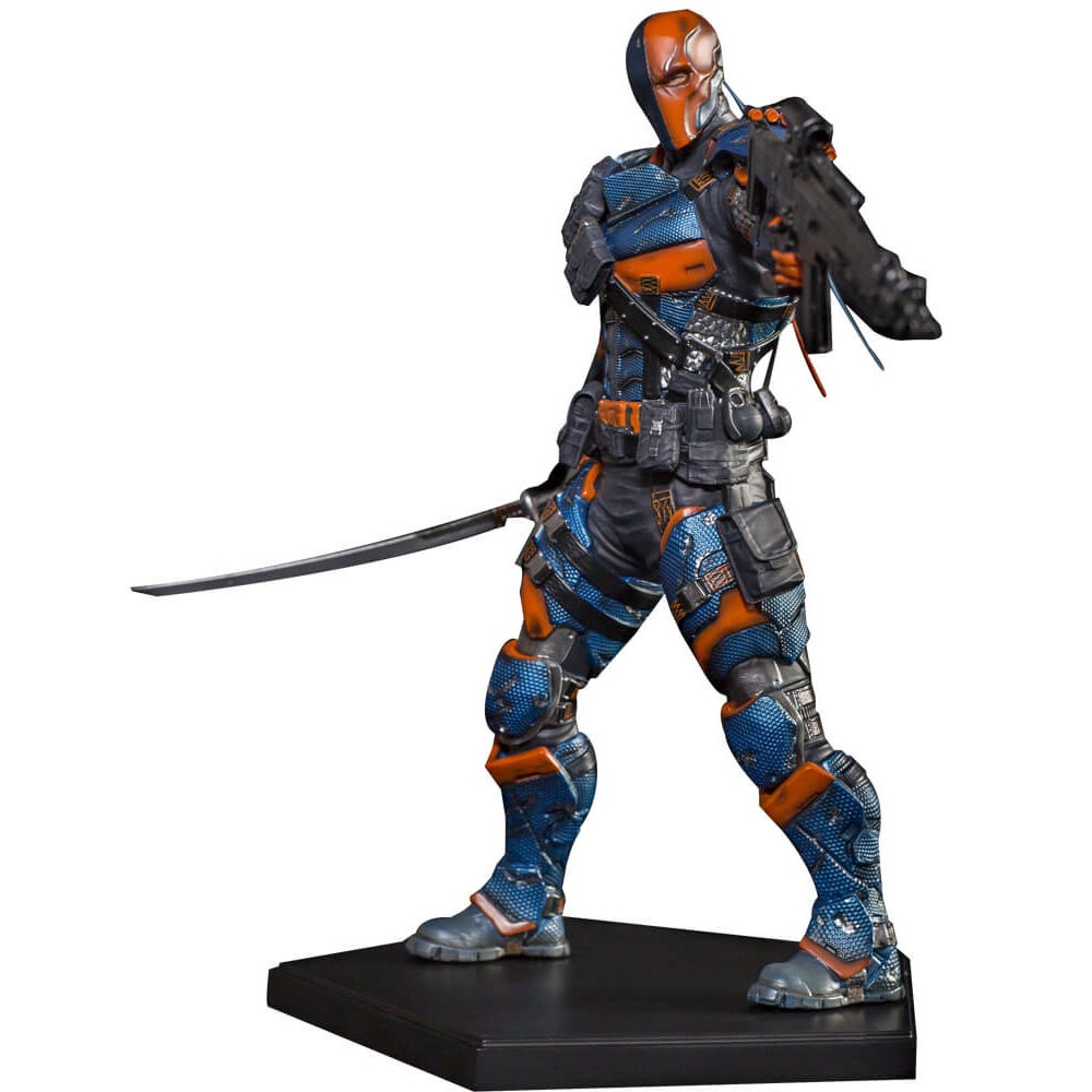 Deathstroke 1/10 - Batman: Arkham Knight - Iron Studios em Promoção na  Americanas