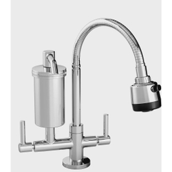 Torneira Cozinha Gourmet Com Filtro Metal 1/4 Volta Bancada Modelo 2168 C70 é boa?