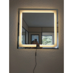 Espelho quadrado jateado iluminado com led quente neutro 60x60cm Menor preço em Espelho quadrado jateado iluminado com led quente neutro 60x60cm