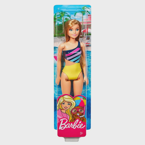 Boneca barbie em roupas da moda de verão