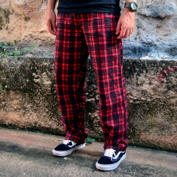 Calça Brack Xadrez - Vermelho/Preto é boa?