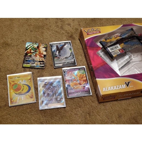 Box Alakazam V Pokemon Copag