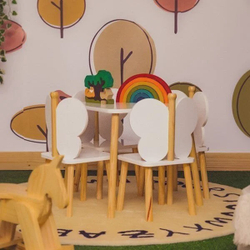 Conjunto para Quarto Infantil 1 Mesa 4 Cadeiras Hora de Brincar Divicar Branco/Natural é boa?