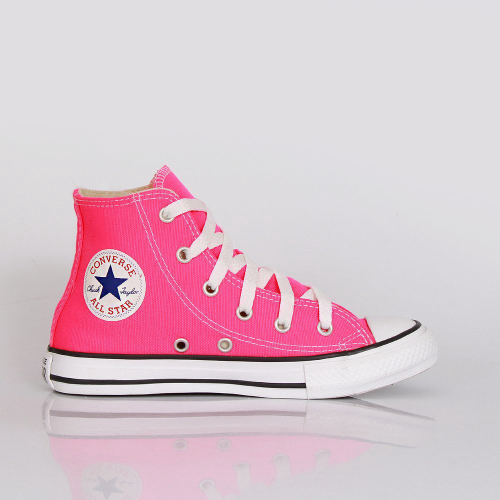 Tênis tradicional all star Converse Chuck Taylor Preto Couro em Promoção na  Americanas