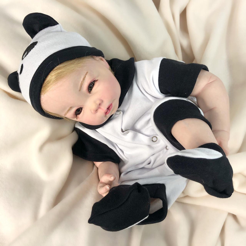 Bebê Reborn Menino Negro Realista Corpo de Silicone em Promoção na  Americanas