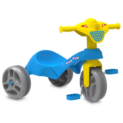 Triciclo Tico Tico Bandeirante Club é boa?