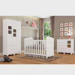 Quarto de Bebê Completo com Guarda Roupa 3 Portas 1 Berço 1 Cômoda Uli Móveis Peroba Branco é boa?