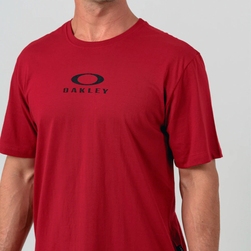 Camiseta Oakley Off Limits Block Tee - Vermelho em Promoção na Americanas