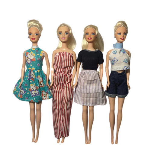 Roupinha Para Boneca Barbie Kit Com 5 Peças de Roupa Vestidos Conjuntos  Saias Acessórios Para Boneca KIT8 : : Brinquedos e Jogos