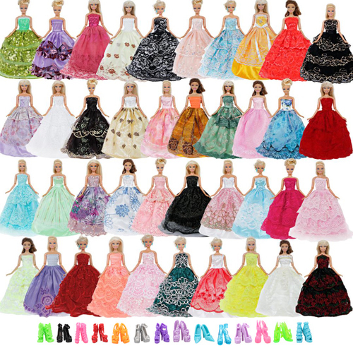 Promoção Kit 3 Roupas Vestidos P/ Boneca Barbie + 3 Sapatos